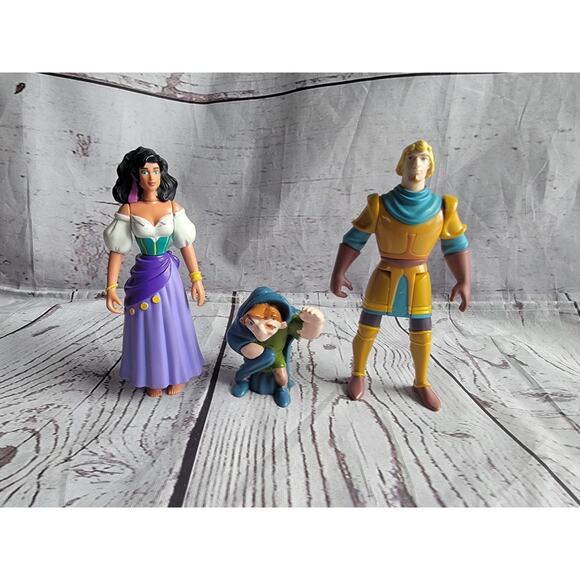 Disney Hunchback of Notre Dame Esmerelda Phoebus Quasimodo PVC Figures - Picture 1 of 7